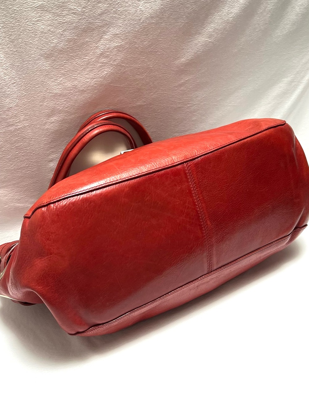 Authentic Red Leather Jimmy Choo Buckle Shoulder Bag With Dust Bag - Picture 9 of 15